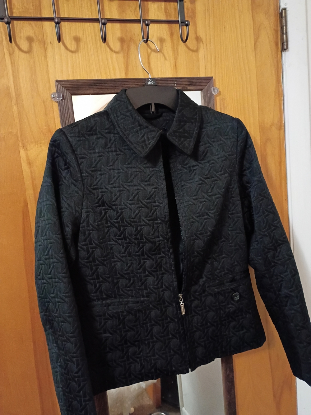 Quilted Puffer Jacket - Black